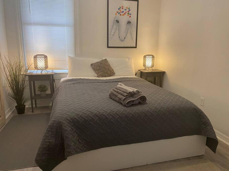 Chic Bungalow Apartment Steps From Armature Works & Downtown Riverwalk Tampa Eksteriør billede