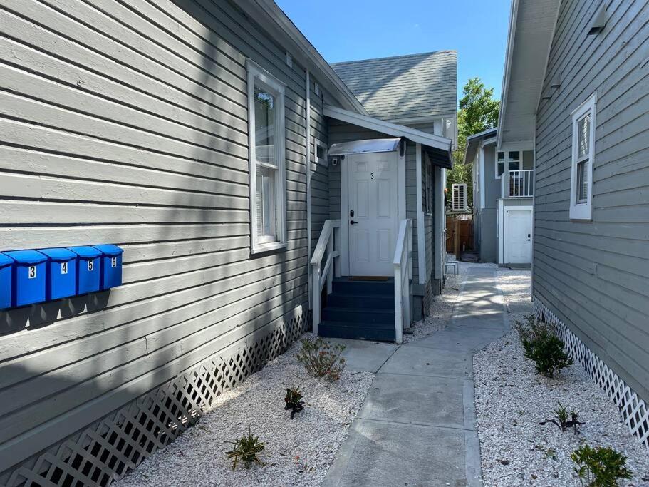 Chic Bungalow Apartment Steps From Armature Works & Downtown Riverwalk Tampa Eksteriør billede