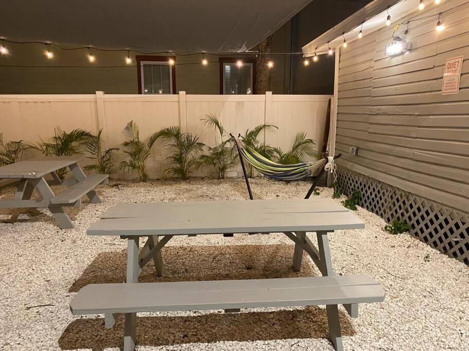 Chic Bungalow Apartment Steps From Armature Works & Downtown Riverwalk Tampa Eksteriør billede